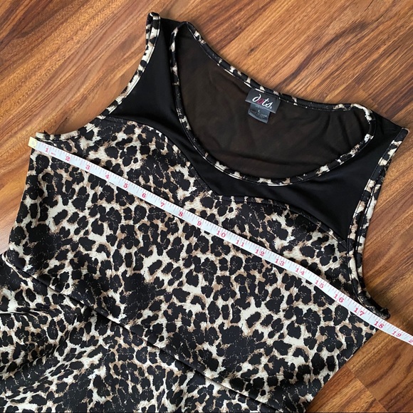 Dots Leopard Print Peplum Illusion Top size Large - Picture 6 of 6